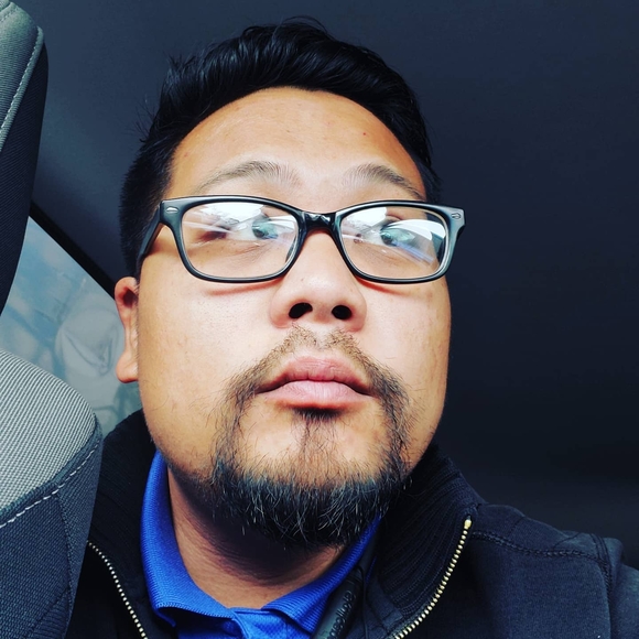 Poshmark profile picture for @ger